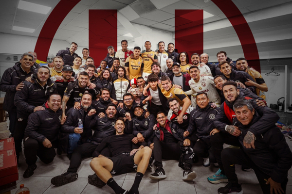 Los Cremas A Un Paso De La Gloria En La Liga 1