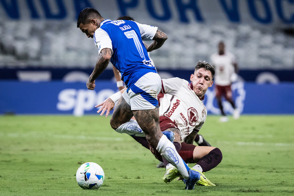 Mushuc Runa sorprende y vence a Cruzeiro en la Copa Sudamericana 2025