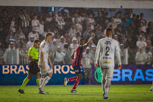 Santos y Bahia igualan fuerzas en un vibrante 2-2 en la Serie A del Brasileirao