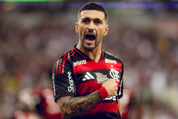 Flamengo supera a Bahia en un encuentro clave para sus aspiraciones en la Serie A