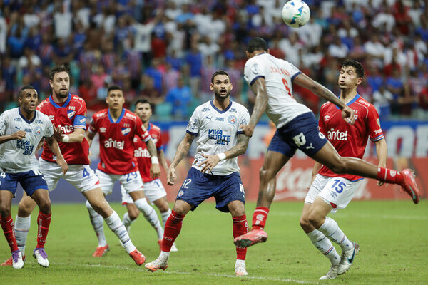 Nacional Triunfa Frente a Bahia en Vibrante Encuentro de Copa Libertadores 2025