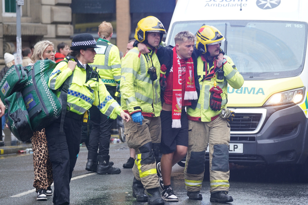 Inglaterra en shock: un hombre atropella a una multitud durante la celebracin del ttulo ...